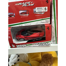 Ferrari scala 1:43 - Giocattoli e Bambini - Gadget e armi