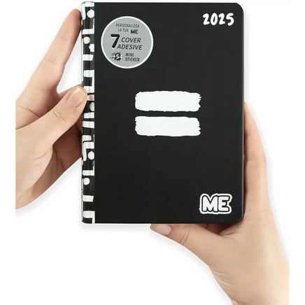 ME Agenda Taccuino 16 Mesi nera grafica ’uguale’